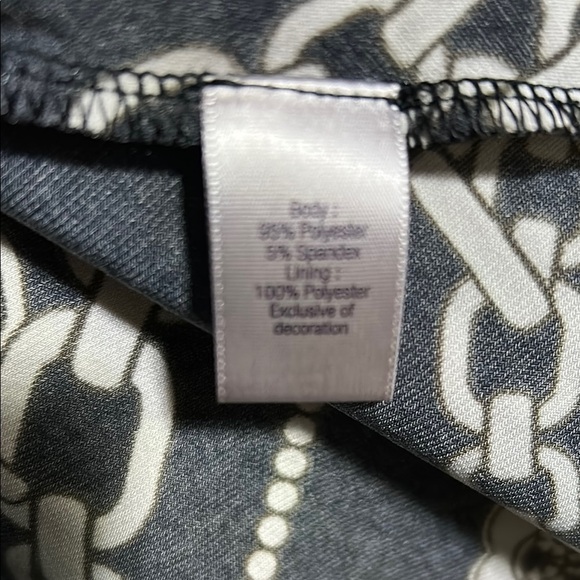 Jennifer Lopez Black and White V-Neck Sundress - Picture 5 of 7